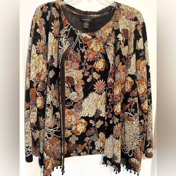 Lane Bryant Tops - WOMENS 4XL 28W 2 PC. LANE BRYANT FLORAL BEADED HEM LONG SLEEVE BLOUSE W/CAMI